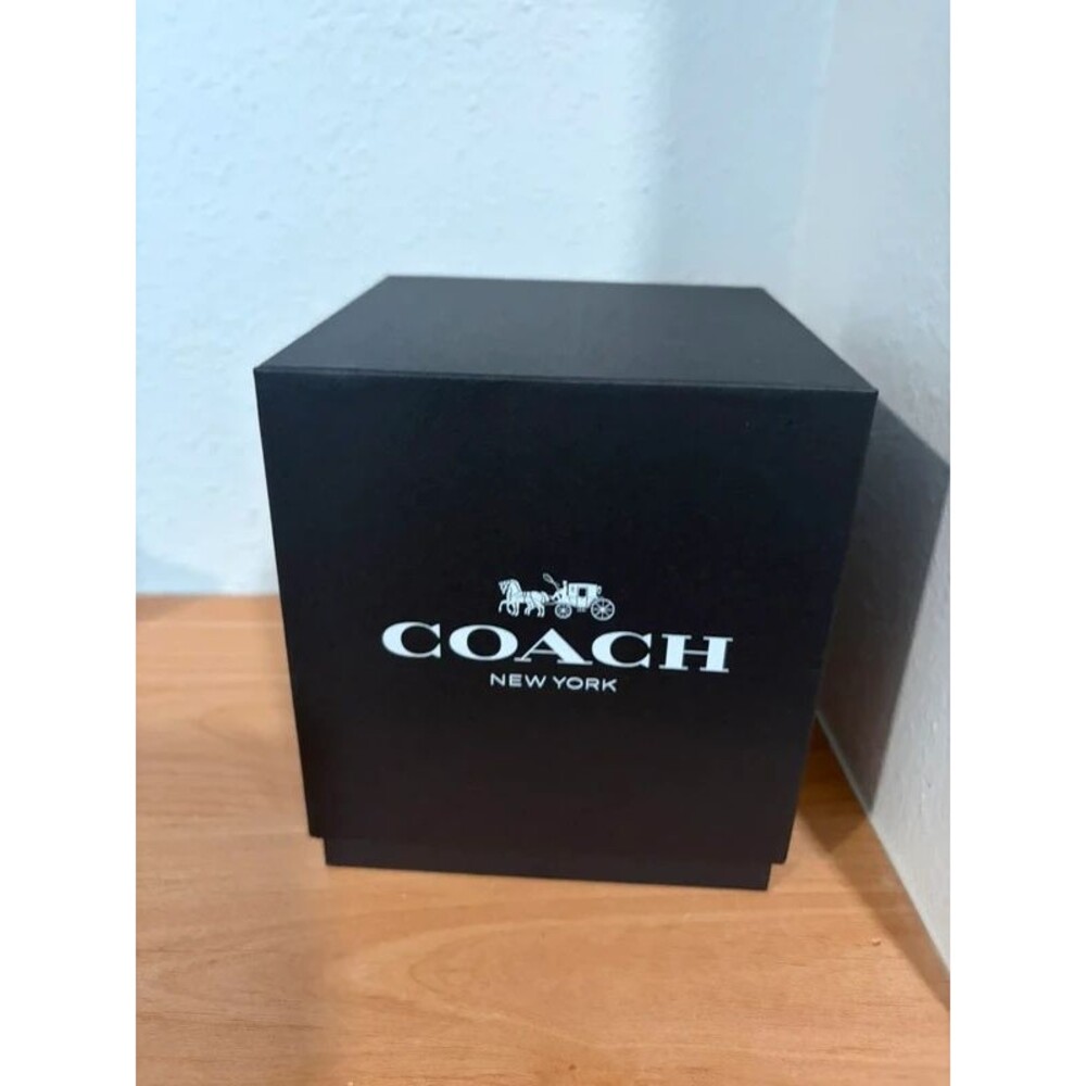 Coach New York Candle in Glass Jar with Lid NIB - Picture 2 of 7